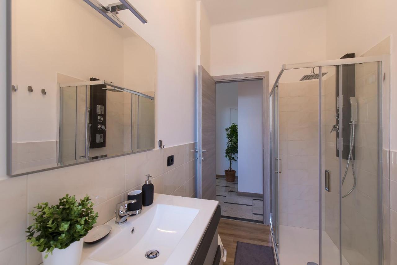 Bright & Lovely Flat M1 Carducci Molinette 250M Турин Экстерьер фото